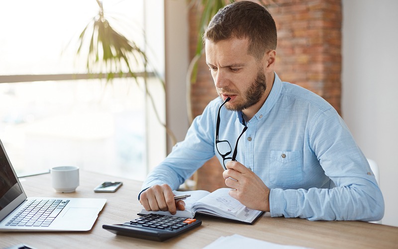 4 Signs Your Existing Debts May Be Too Difficult to Manage Alone